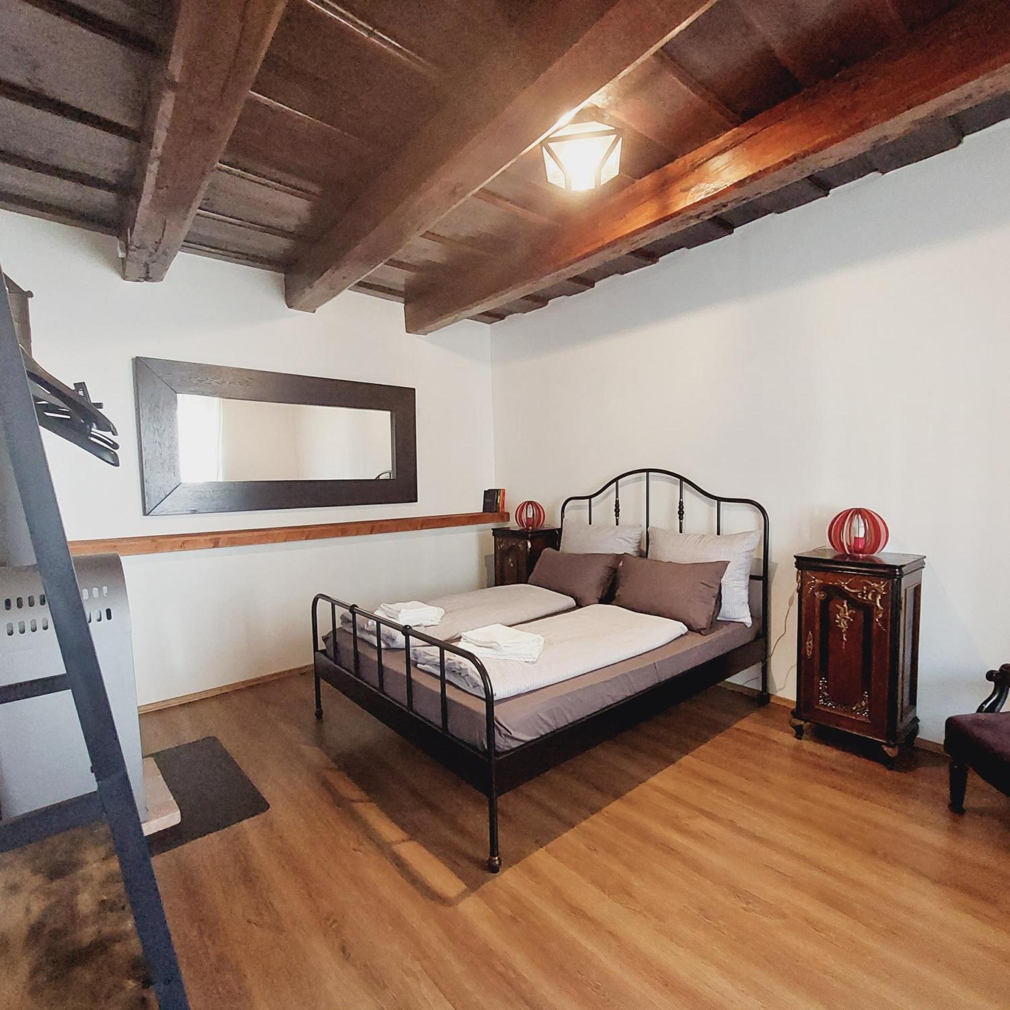 Feher Barany Apartment Szigliget Rom bilde